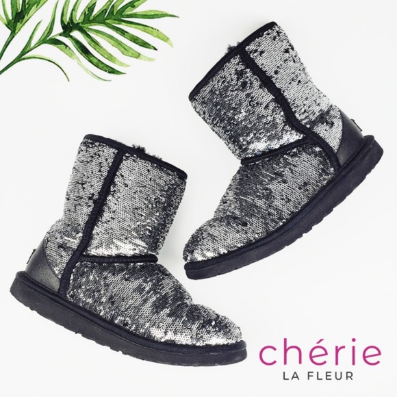 UGG Other - UGG | Girl's Youth Sequin Silver/Black Boots - 6